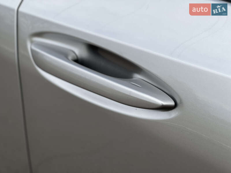 Седан Lexus ES 2024 в Рівному