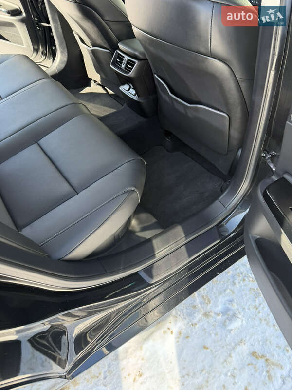 Седан Lexus ES 2024 в Одессе