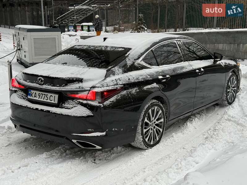 Седан Lexus ES 2018 в Києві фото 9 Седан Lexus ES 2018 в Києві