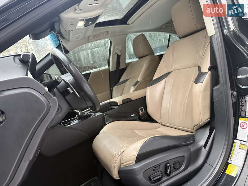 Седан Lexus ES 2018 в Києві фото 16 Седан Lexus ES 2018 в Києві