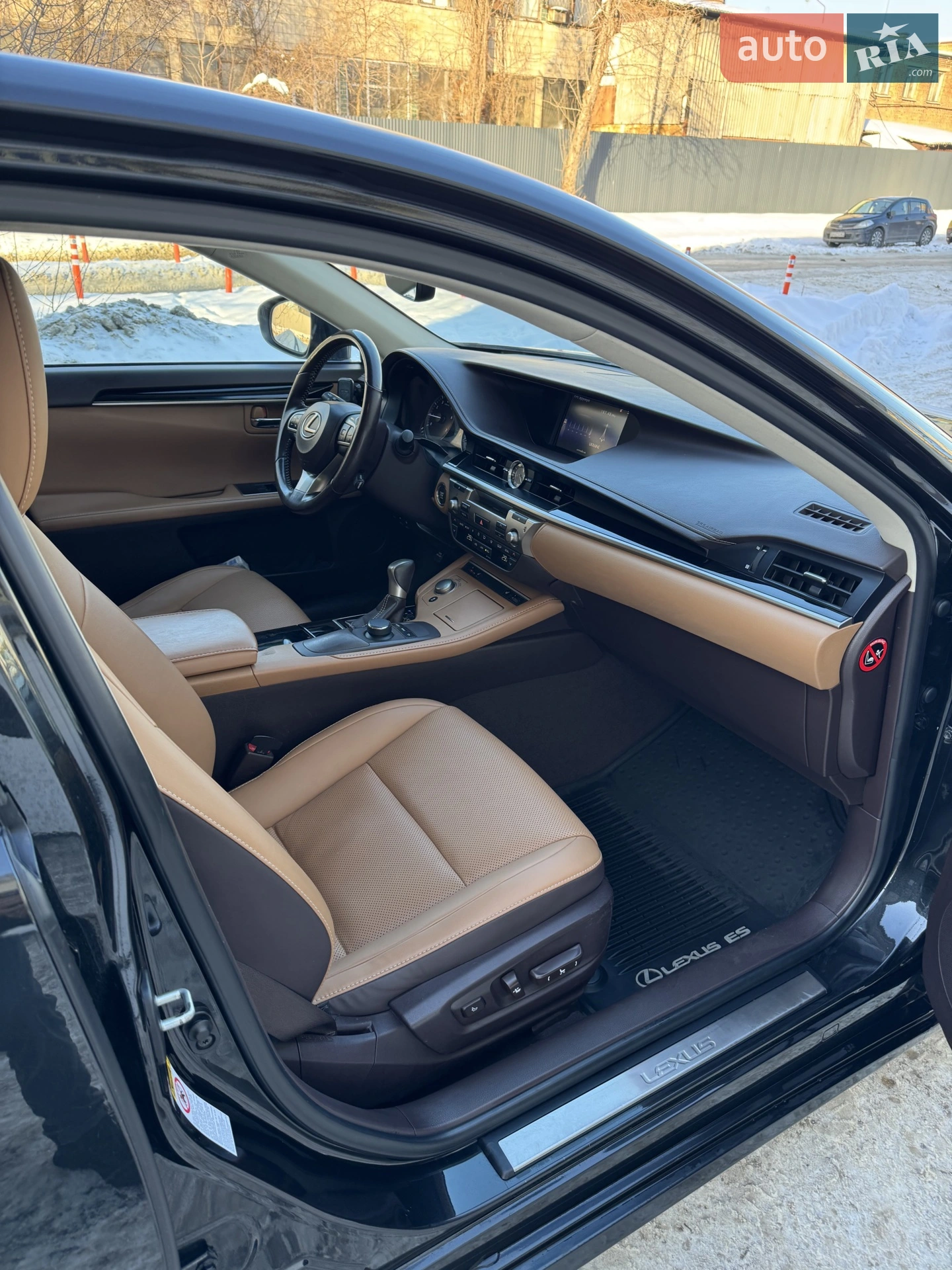 2016 Lexus ES - мініатюра 21
