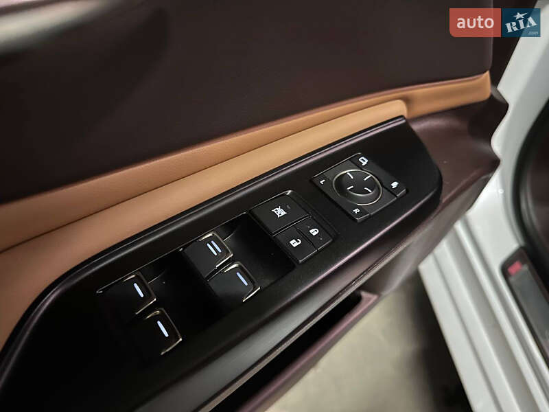 Седан Lexus ES 2021 в Дніпрі