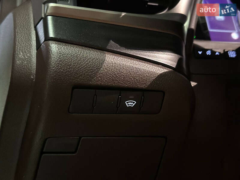 Седан Lexus ES 2021 в Дніпрі