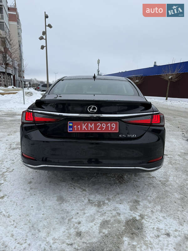 Седан Lexus ES 2021 в Умани