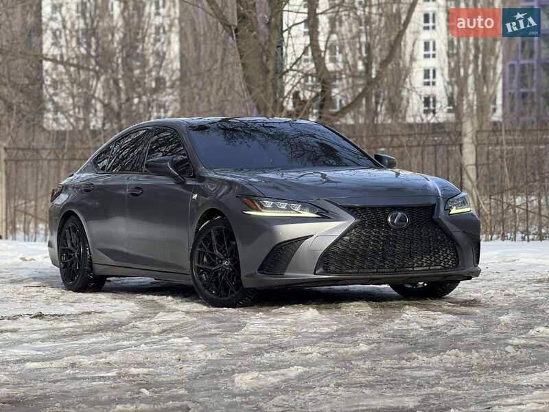 Седан Lexus ES 2019 в Вінниці