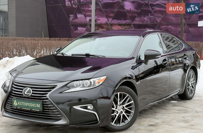 Седан Lexus ES 2016 в Києві