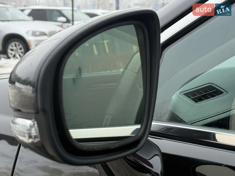 Седан Lexus ES 2016 в Києві