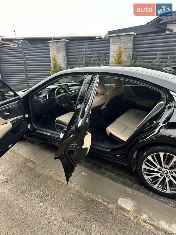 Седан Lexus ES 2020 в Одессе