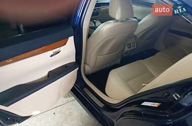 Седан Lexus ES 2013 в Черкассах