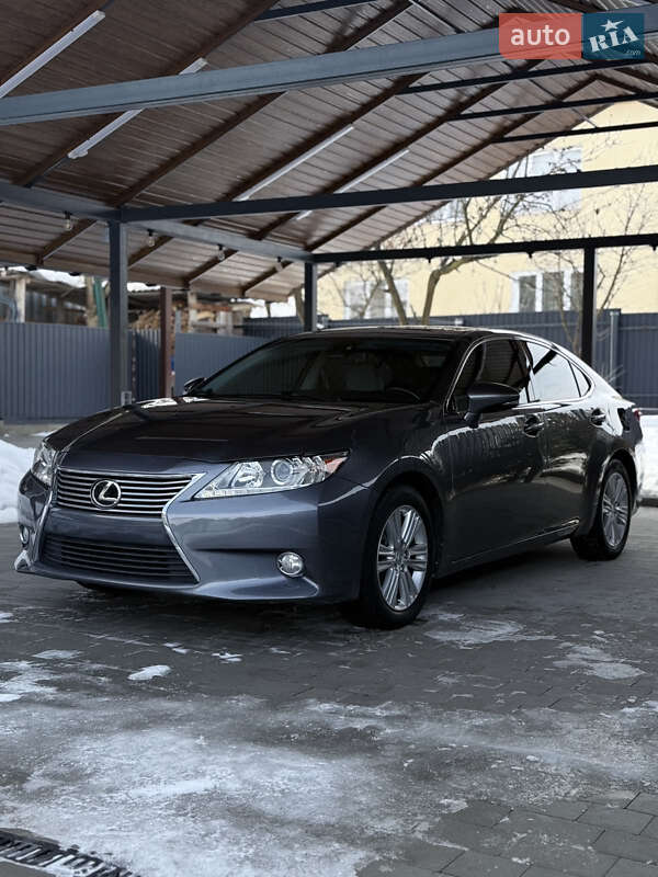 Седан Lexus ES 2014 в Львові фото 3 Седан Lexus ES 2014 в Львові