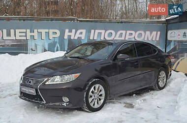 Седан Lexus ES 2013 в Киеве