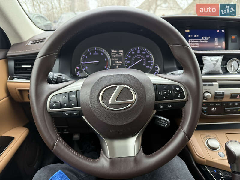 Седан Lexus ES 2018 в Бершаді фото 9 Седан Lexus ES 2018 в Бершаді