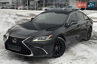 Седан Lexus ES 2021 в Киеве