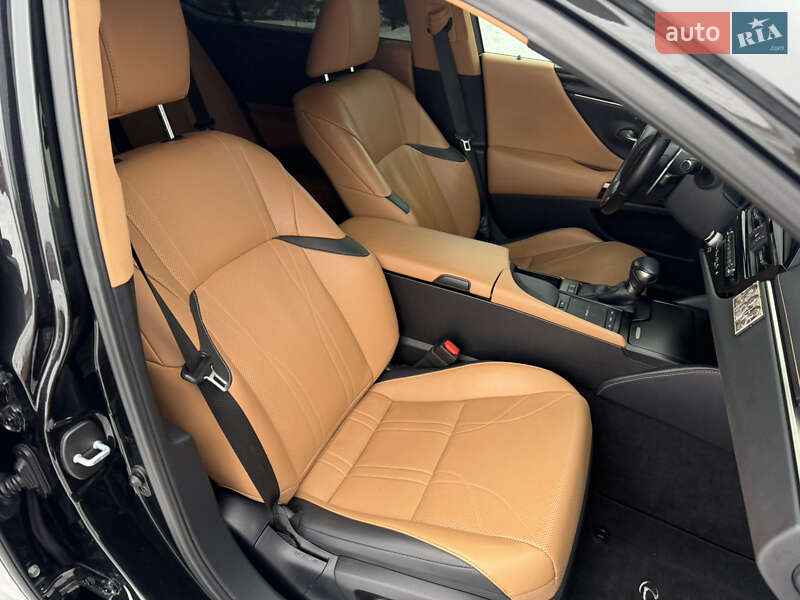 Седан Lexus ES 2021 в Києві