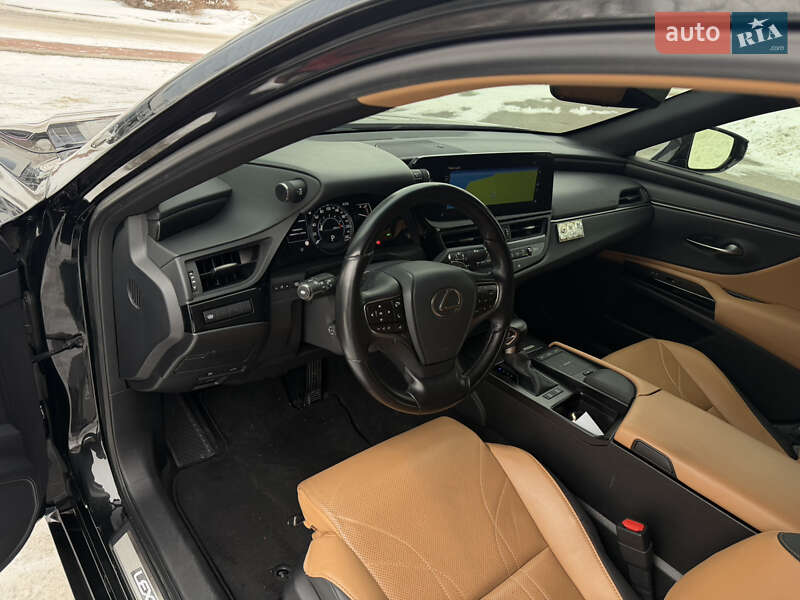 Седан Lexus ES 2021 в Києві