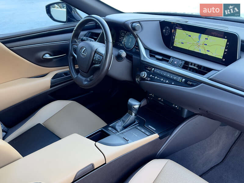 Седан Lexus ES 2020 в Киеве фото 46 Седан Lexus ES 2020 в Киеве