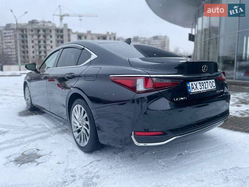 Седан Lexus ES 2021 в Харкові