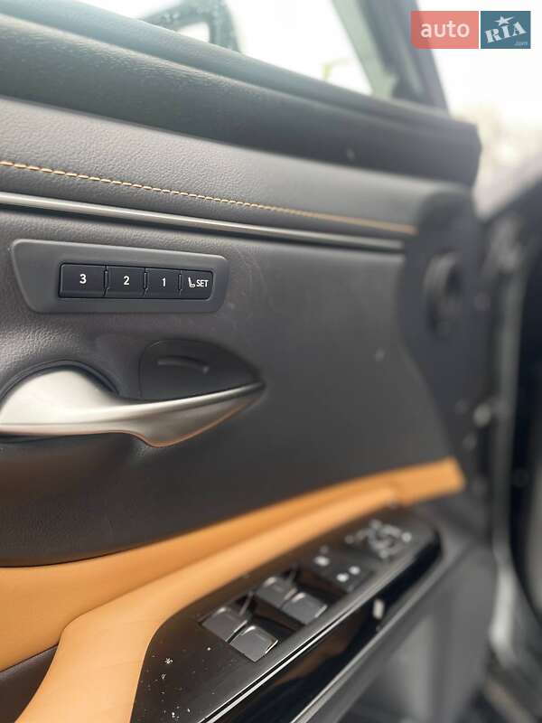 Седан Lexus ES 2021 в Харкові