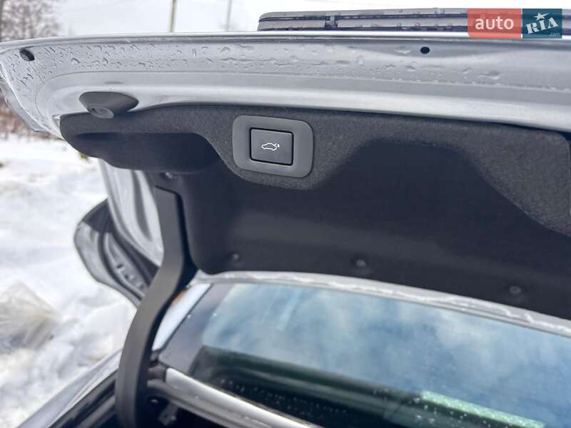 Седан Lexus ES 2022 в Тернополе фото 41 Седан Lexus ES 2022 в Тернополе