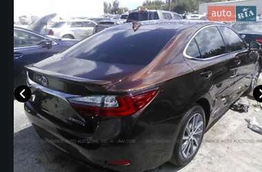 Седан Lexus ES 2016 в Киеве