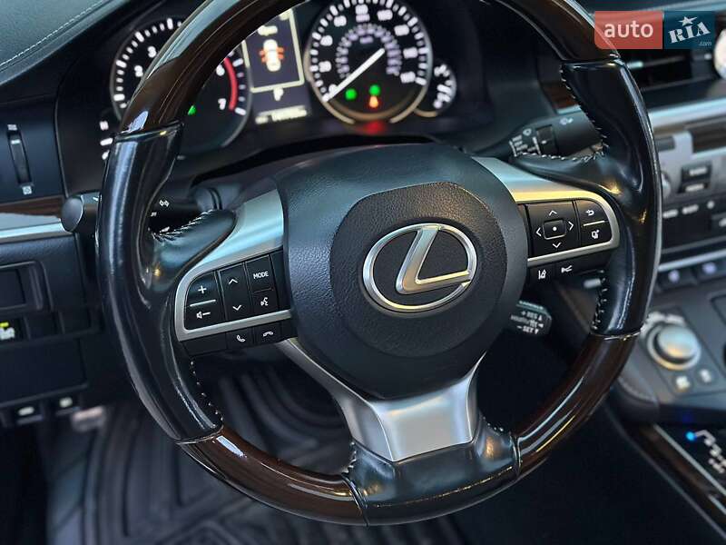 Седан Lexus ES 2016 в Одессе