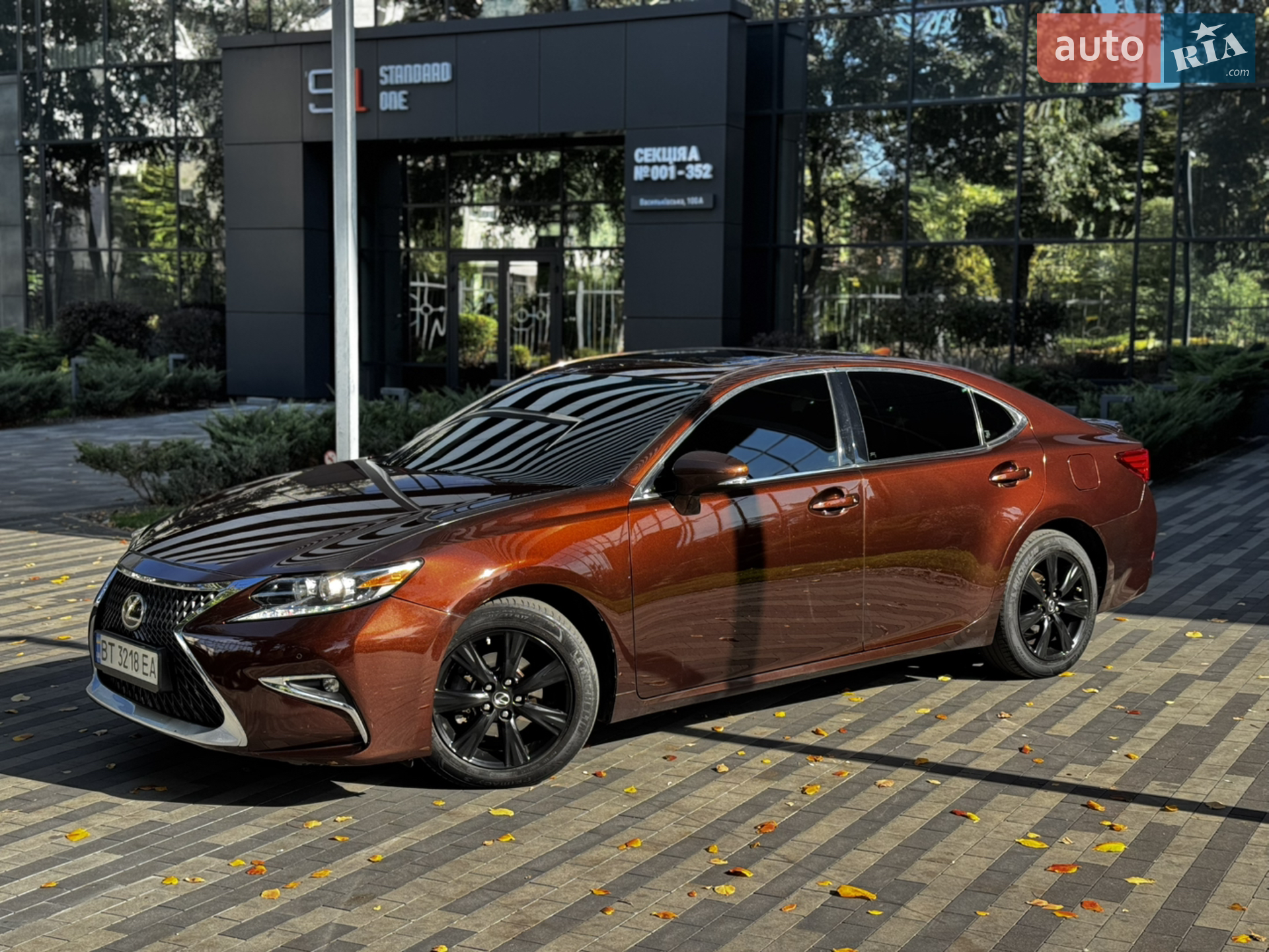 2016 Lexus ES - мініатюра 19