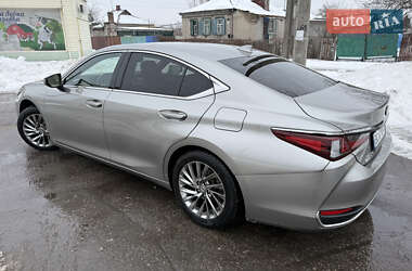 Седан Lexus ES 2020 в Кременчуге