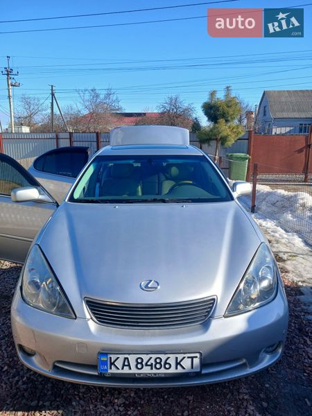 Седан Lexus ES 2004 в Вышгороде