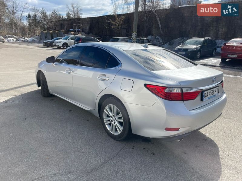 Седан Lexus ES 2014 в Киеве фото 19 Седан Lexus ES 2014 в Киеве