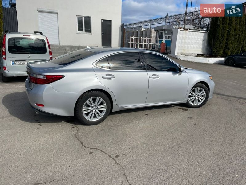 Седан Lexus ES 2014 в Киеве фото 10 Седан Lexus ES 2014 в Киеве