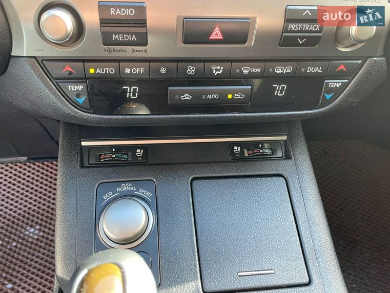 Седан Lexus ES 2014 в Киеве фото 27 Седан Lexus ES 2014 в Киеве