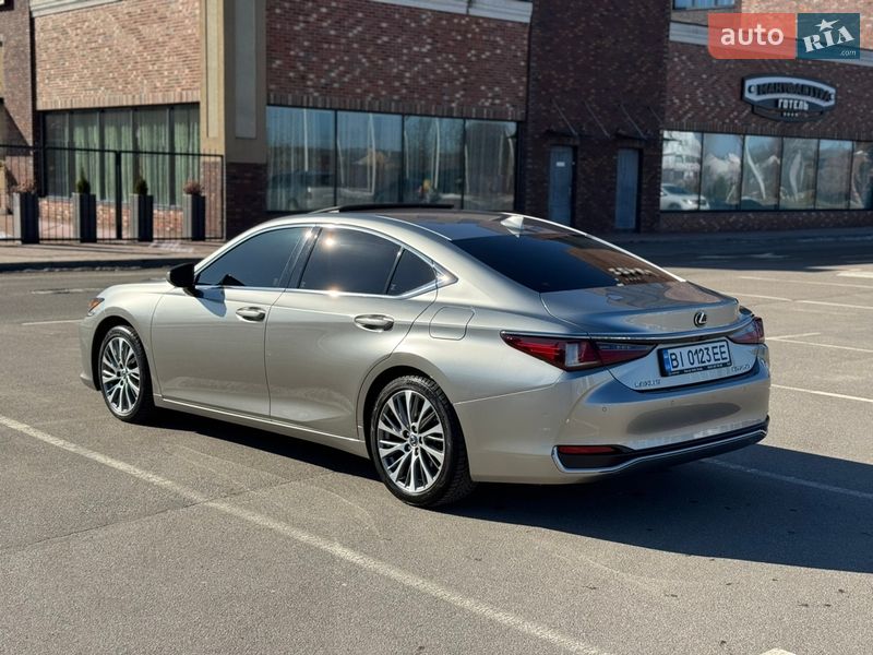 Седан Lexus ES 2020 в Києві фото 4 Седан Lexus ES 2020 в Києві