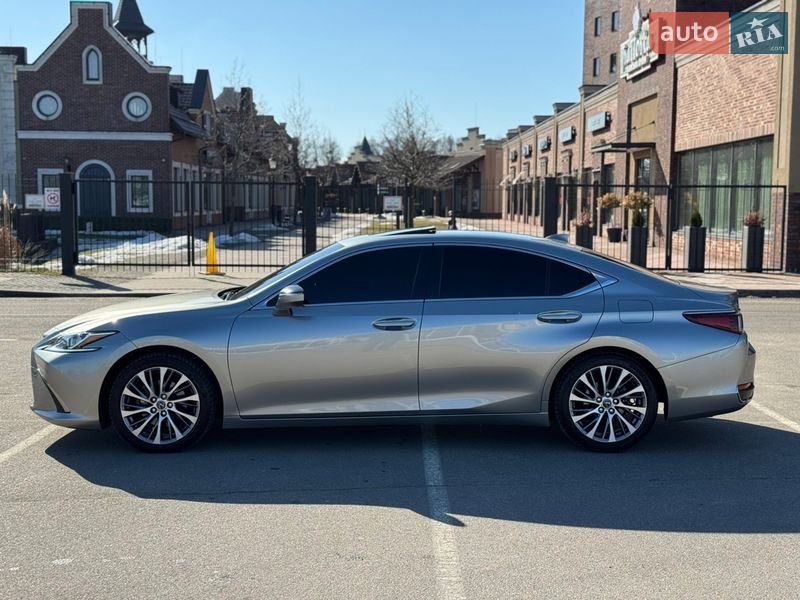 Седан Lexus ES 2020 в Києві фото 7 Седан Lexus ES 2020 в Києві