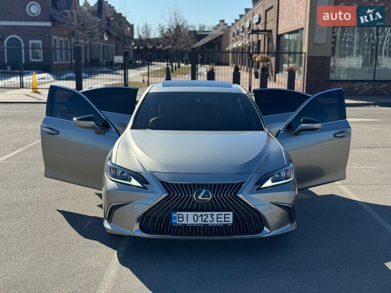 Седан Lexus ES 2020 в Києві фото 16 Седан Lexus ES 2020 в Києві
