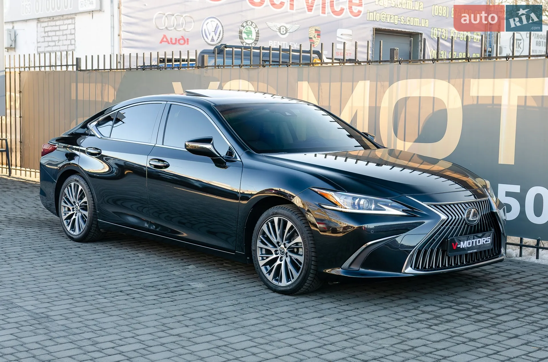 2020 Lexus ES - мініатюра 3