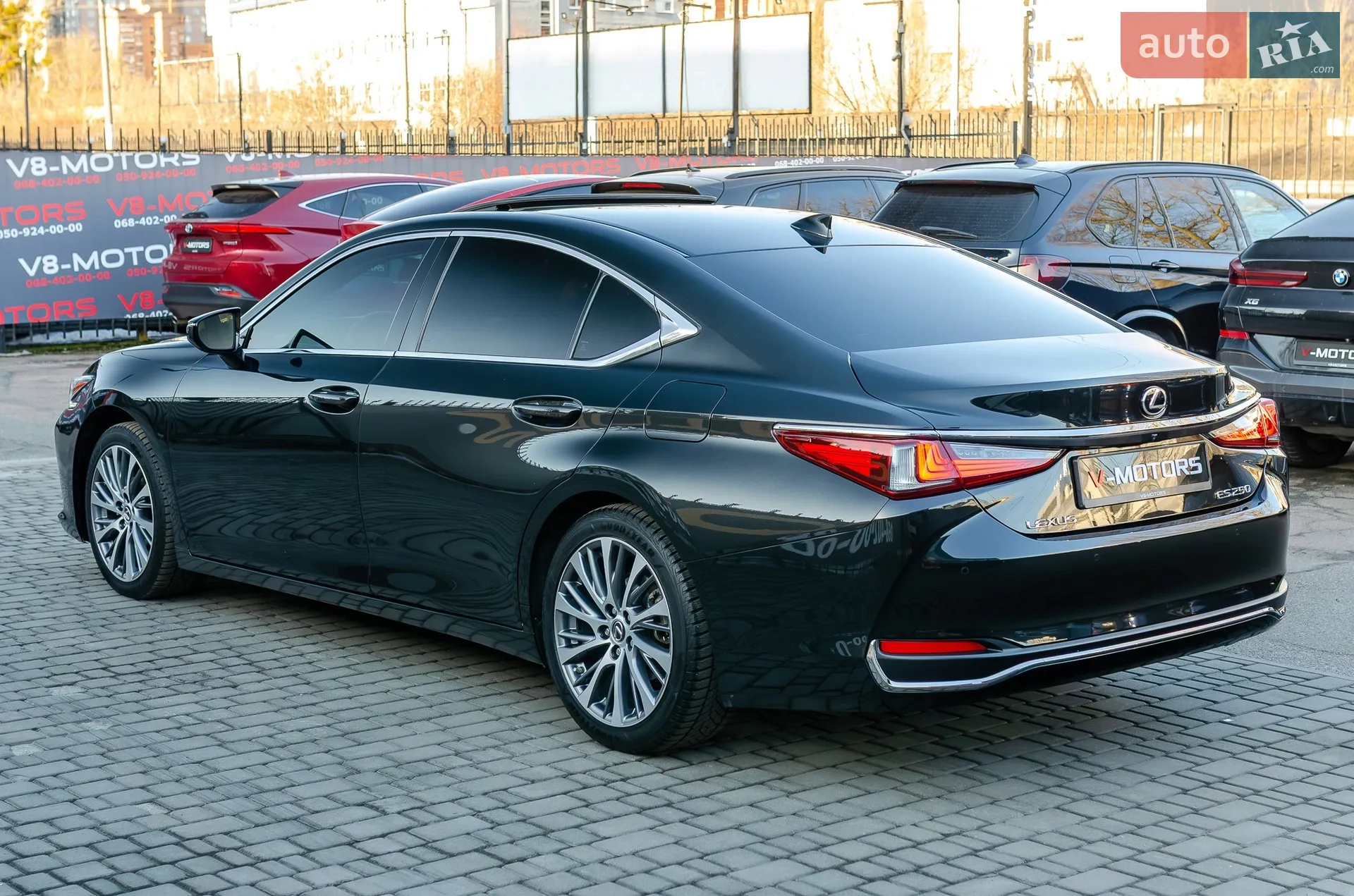 2020 Lexus ES - мініатюра 9