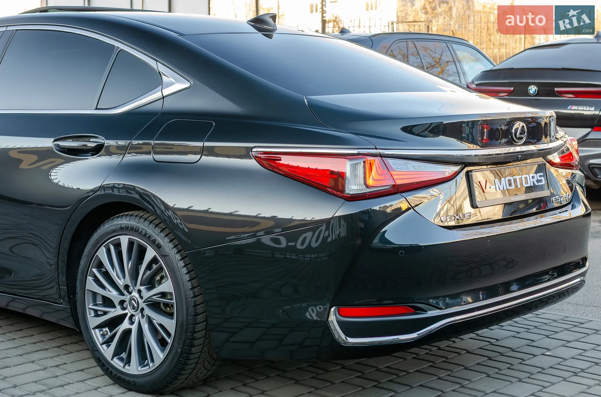 2020 Lexus ES - мініатюра 14