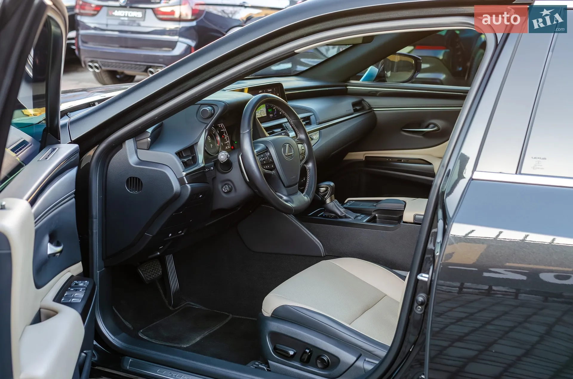 2020 Lexus ES - мініатюра 19