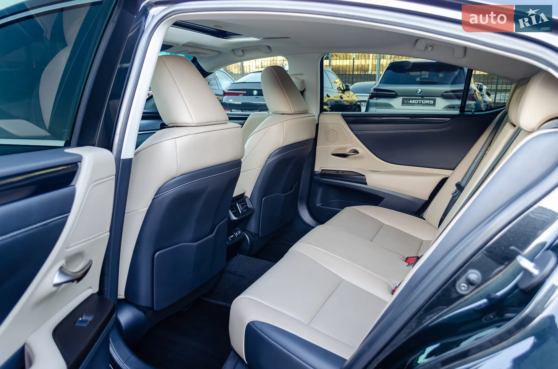 2020 Lexus ES - мініатюра 38