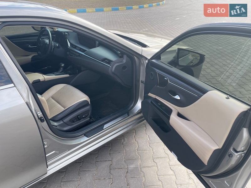 Седан Lexus ES 2020 в Одессе