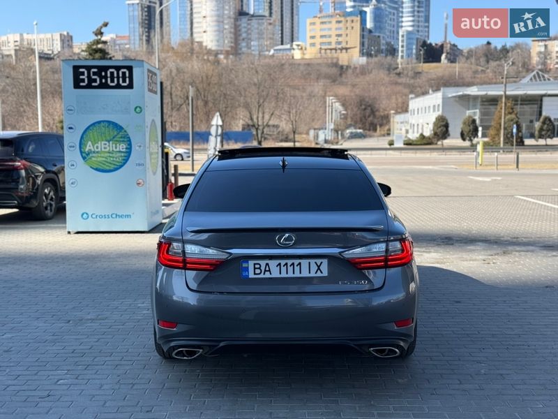 Седан Lexus ES 2016 в Дніпрі