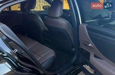 Седан Lexus ES 2022 в Виннице