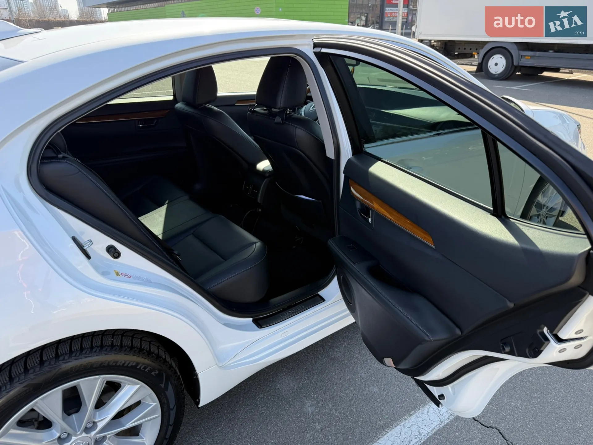 2013 Lexus ES - мініатюра 8