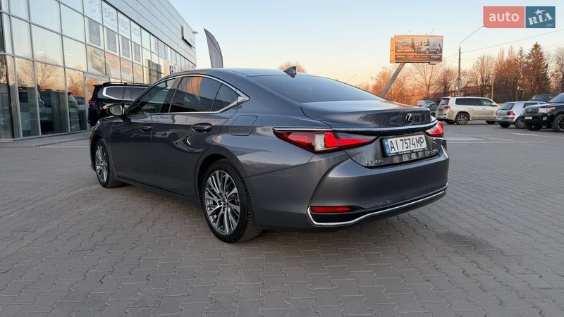 Седан Lexus ES 2020 в Житомире
