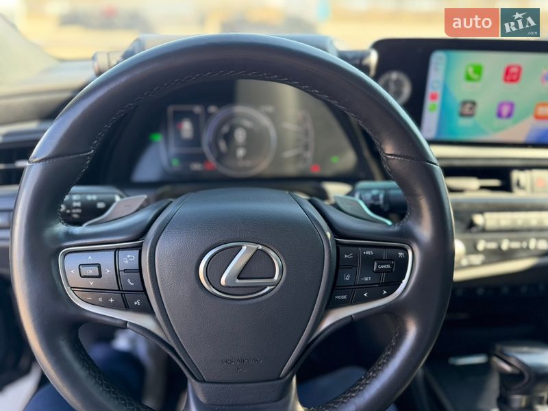 Седан Lexus ES 2023 в Киеве