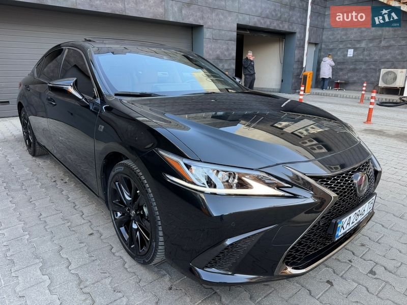 Седан Lexus ES 2024 в Києві