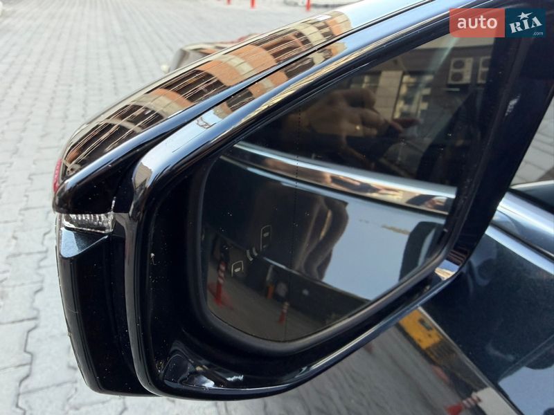 Седан Lexus ES 2024 в Києві