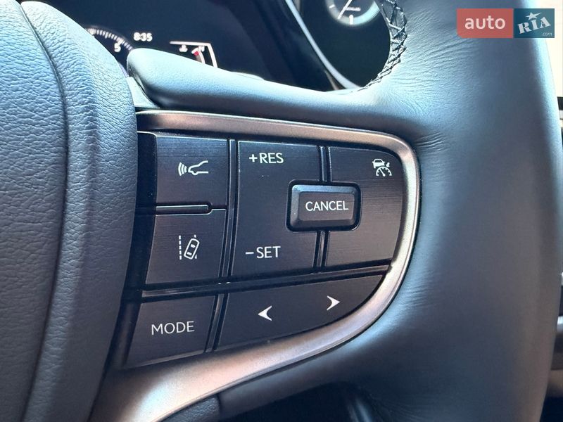 Седан Lexus ES 2024 в Києві