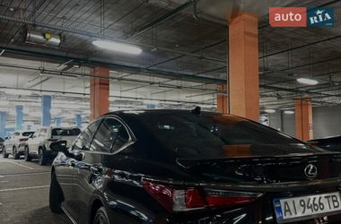 Седан Lexus ES 2021 в Киеве