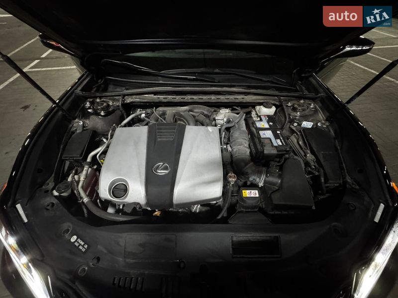 Седан Lexus ES 2021 в Киеве